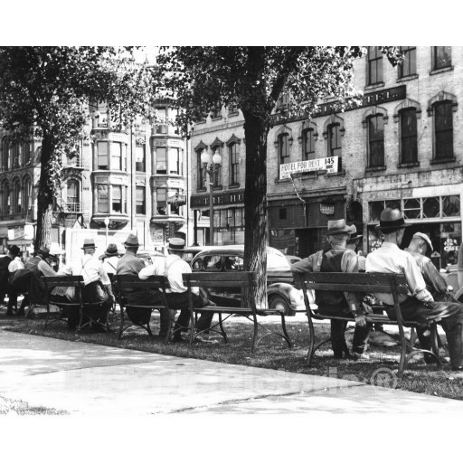 Minneapolis, Minnesota, Sitting in the Gateway District, c1939