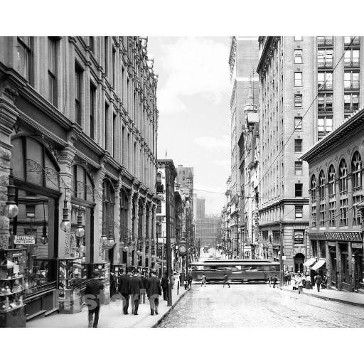 Pittsburgh, Pennsylvania, Commerce on Fifth Avenue, c1905