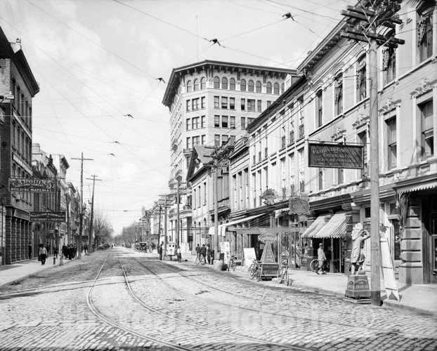 Charleston, South Carolina, Looking West up Broad Street, c1910