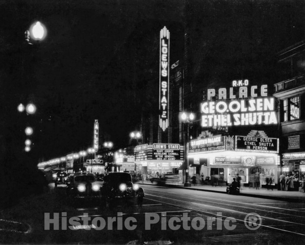 Cleveland, Ohio, Playhouse Square at Night, c1940