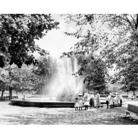Minneapolis, Minnesota, The Fountain in Logan Park, c1904