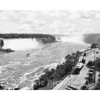 Niagara Falls, New York, View of Horseshoe Falls, c1905