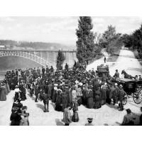 Niagara Falls, New York, Gathering at Prospect Point, c1903