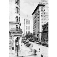 Savannah, Georgia, Outside the National Bank of Savannah, c1910